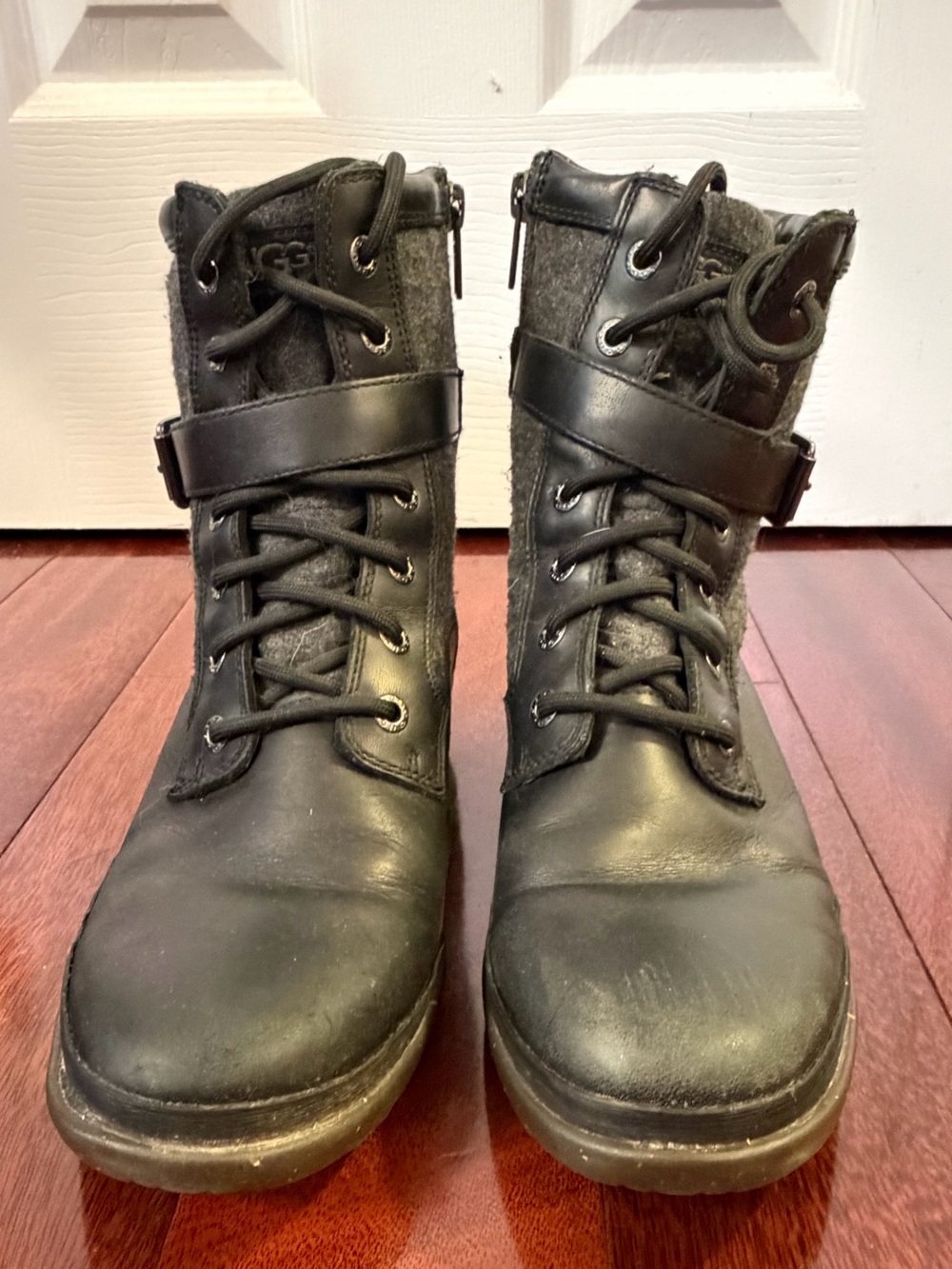 UGG Australia Black Leather Lace Up Combat Moto Boots Women’s Size 6